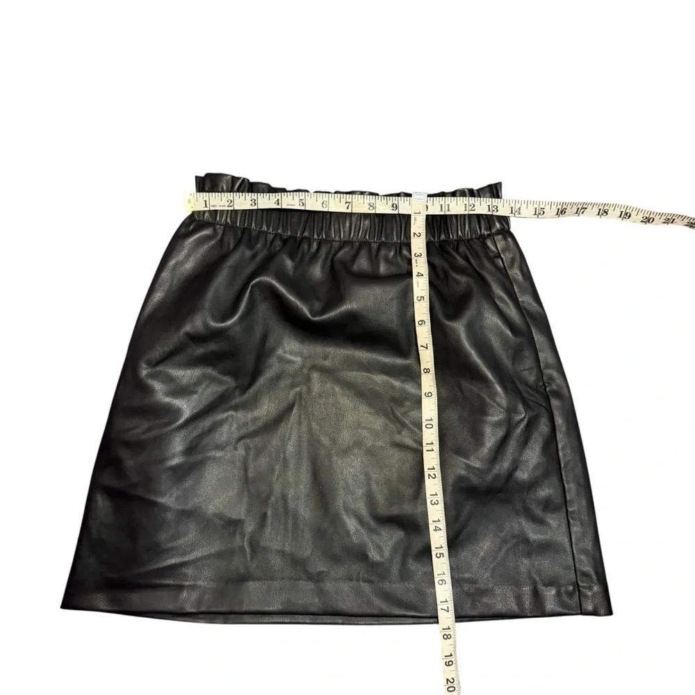 NEW LOFT Black Faux Leather Mini Skirt Small
